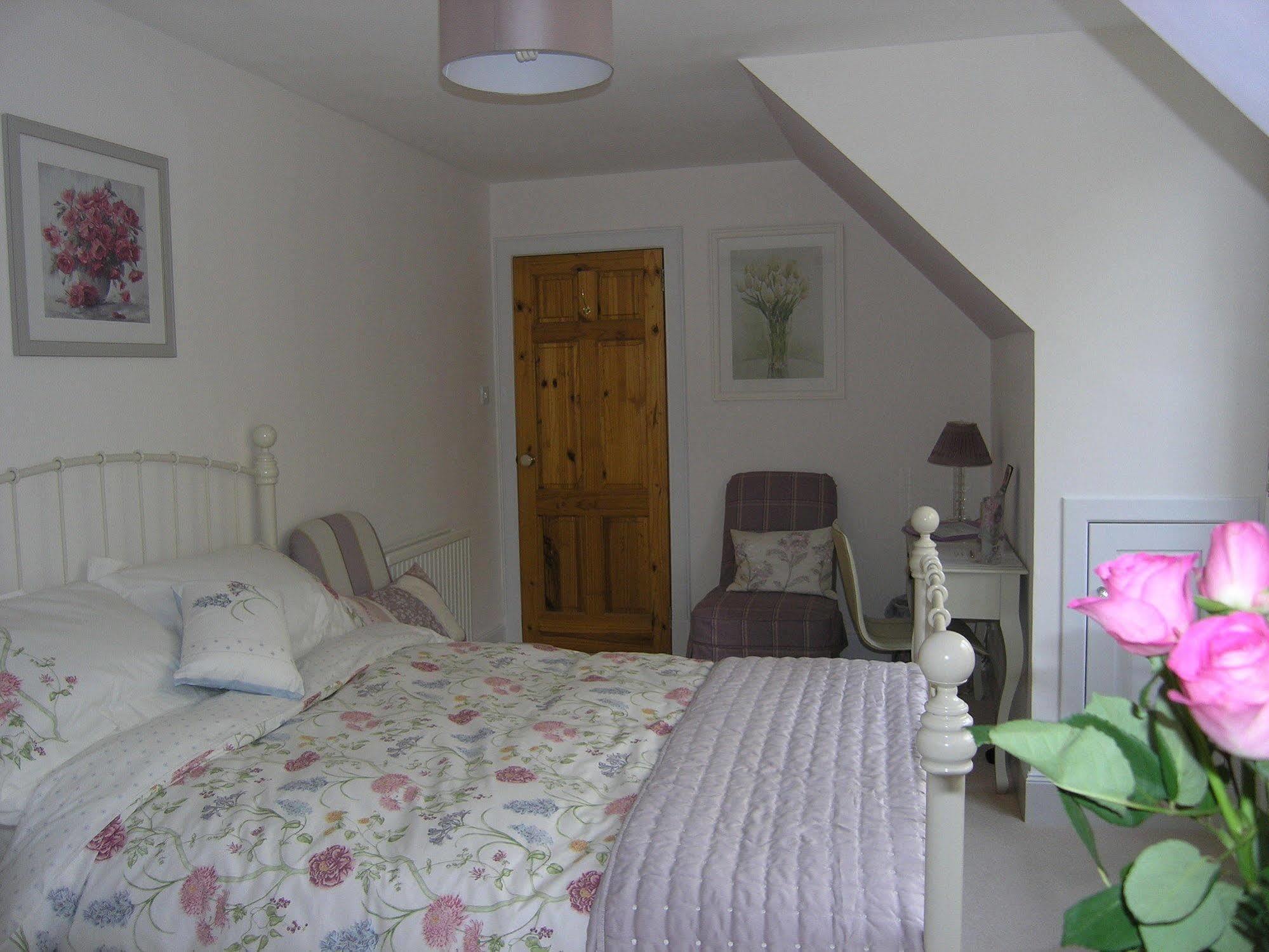 Whistlers Dell B&B Rhu Εξωτερικό φωτογραφία